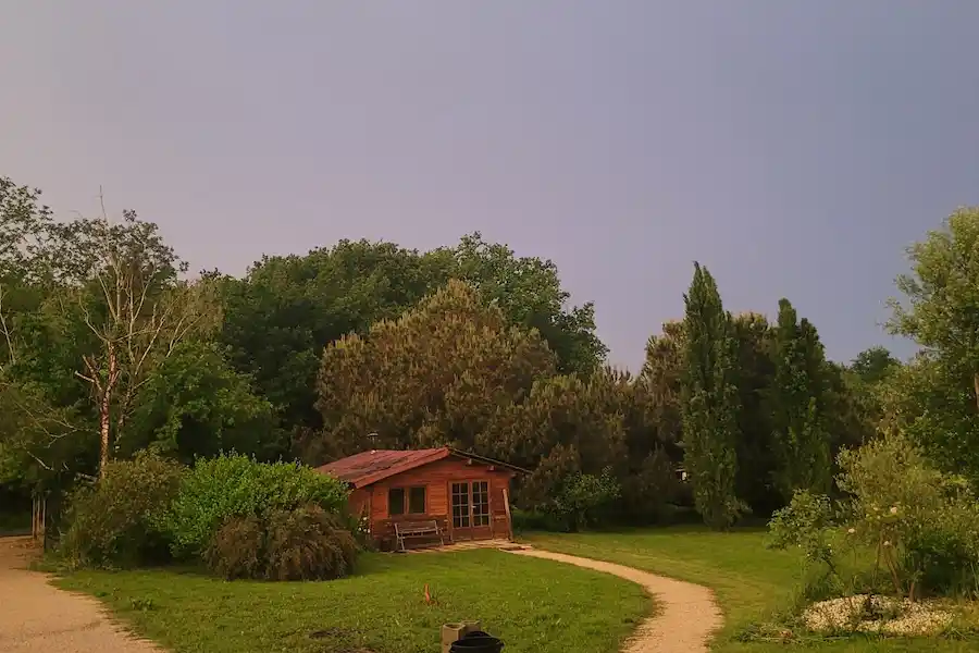 Le chalet du cabinet, niché dans la campagne montalbanaise